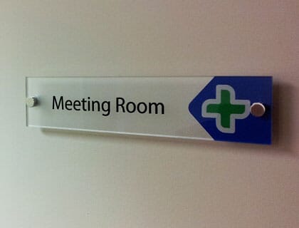 Meeting room door sign